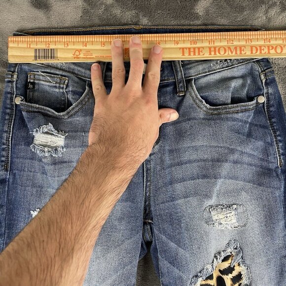 Judy Blue Womens Distressed Skinny Fit Leopard Cheetah Patches Jeans Size 5/27 - Picture 9 of 13